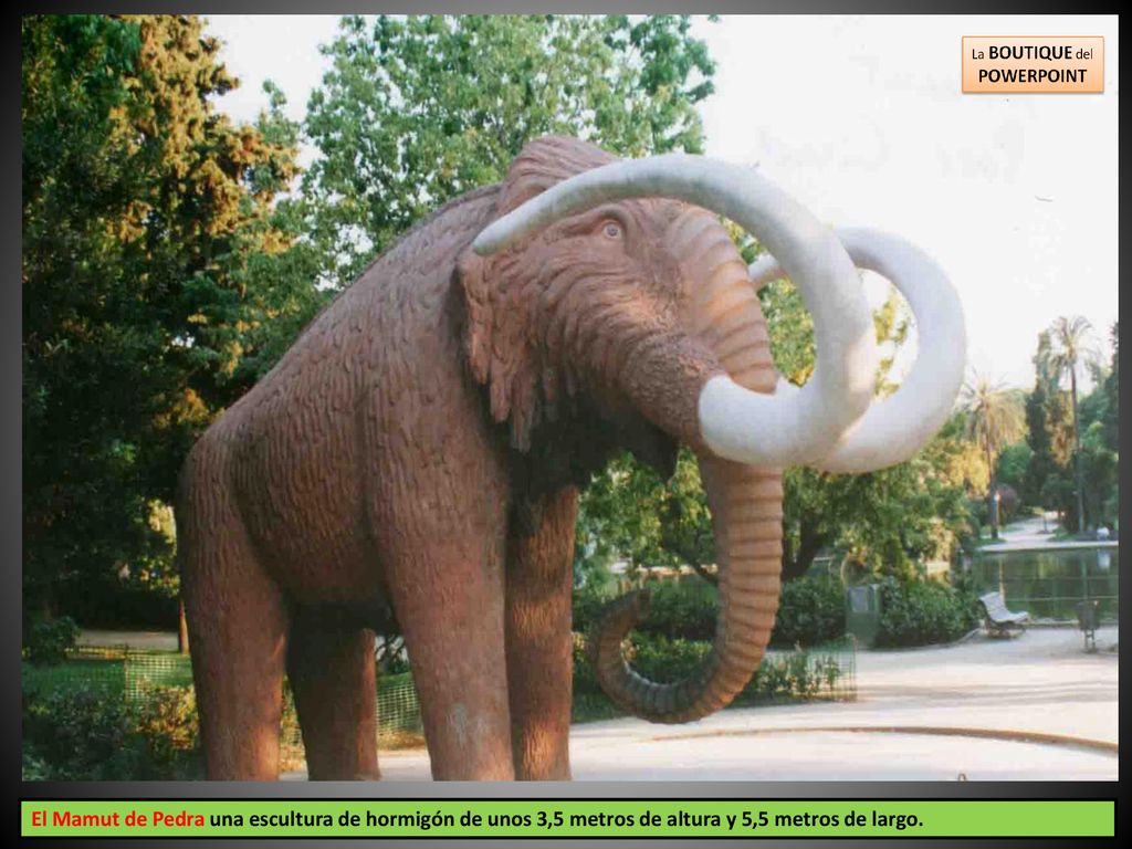 El Mamut de Pedra una escultura de hormigón de unos 3,5 metros de altura y 5,5 metros de largo.