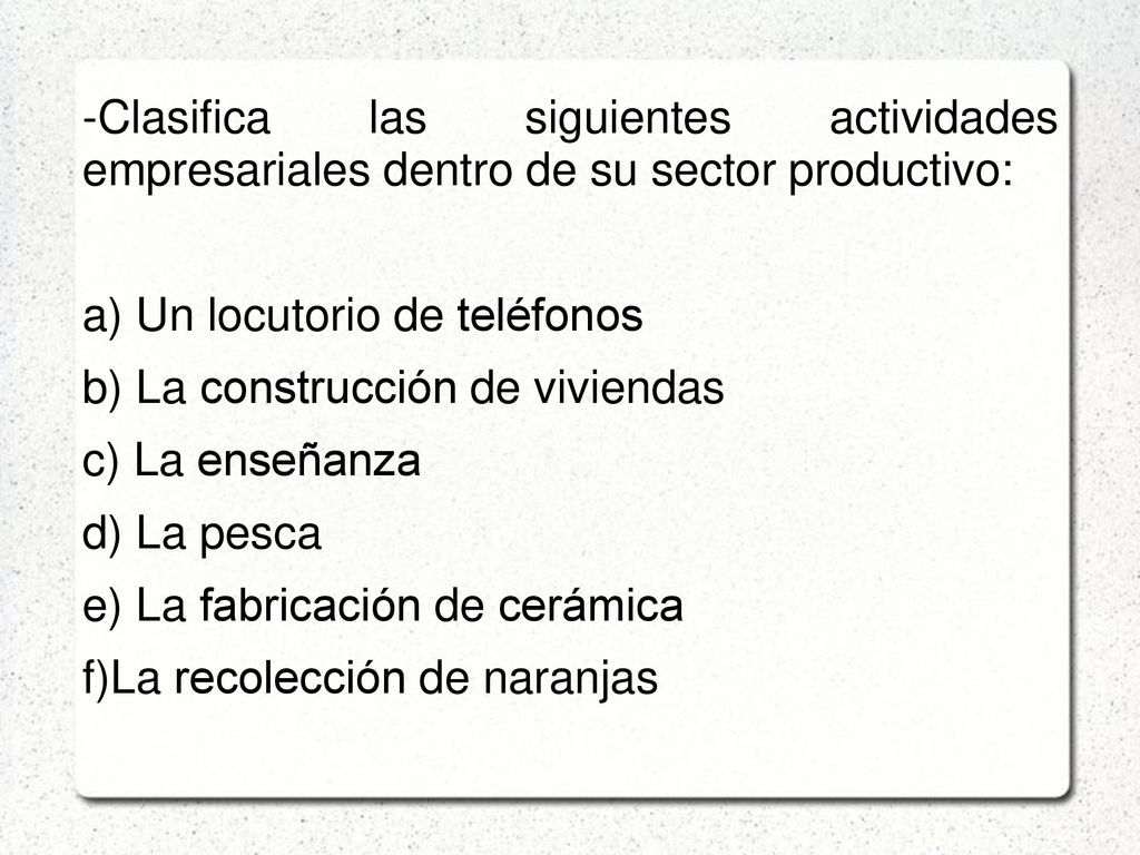 a) Un locutorio de teléfonos b) La construcción de viviendas