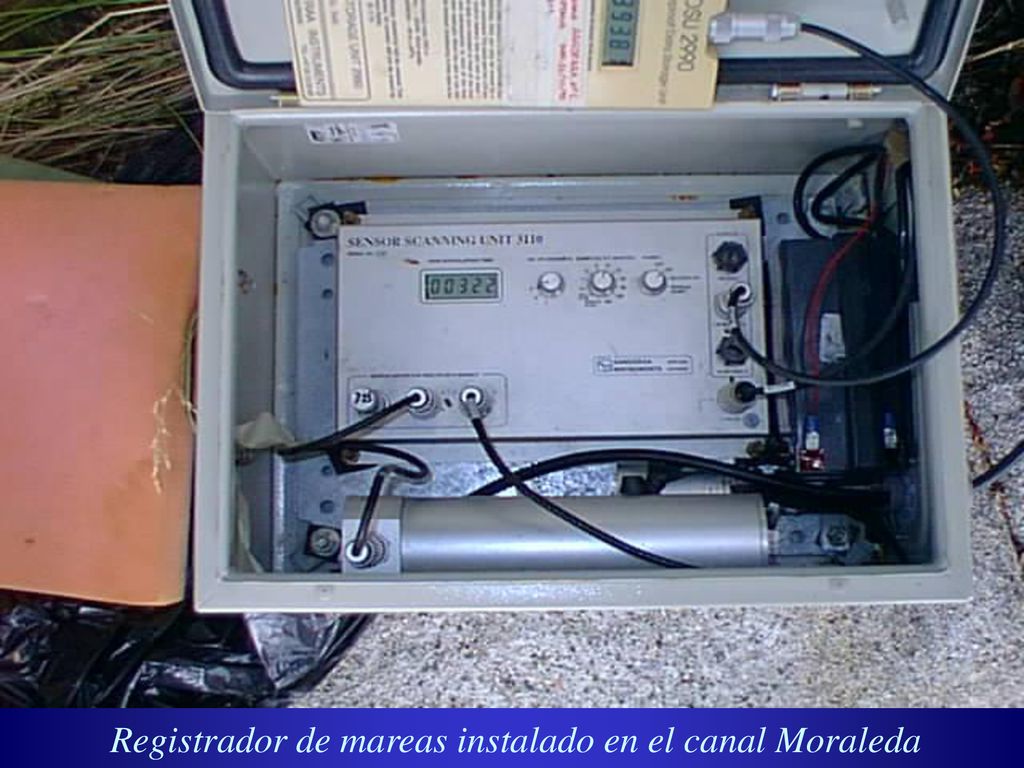 Registrador de mareas instalado en el canal Moraleda