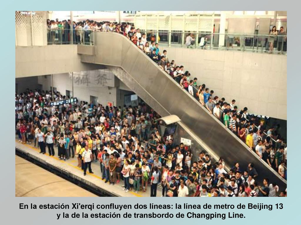 En la estación Xi erqi confluyen dos líneas: la línea de metro de Beijing 13 y la de la estación de transbordo de Changping Line.