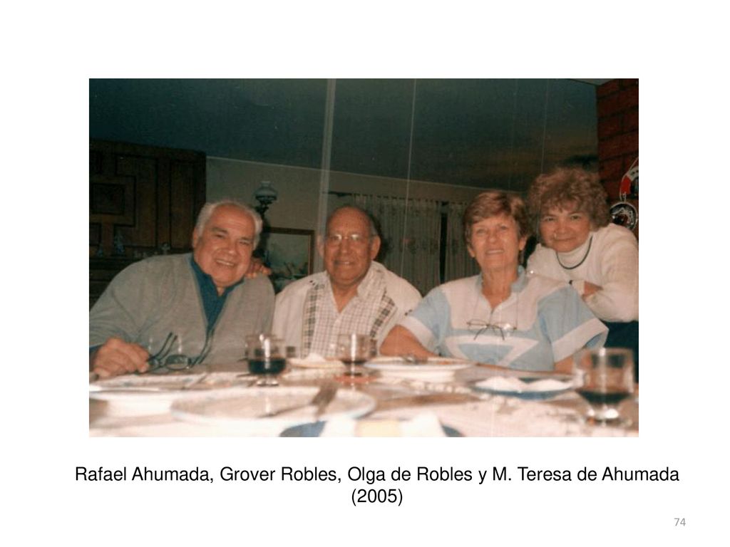 Rafael Ahumada, Grover Robles, Olga de Robles y M. Teresa de Ahumada