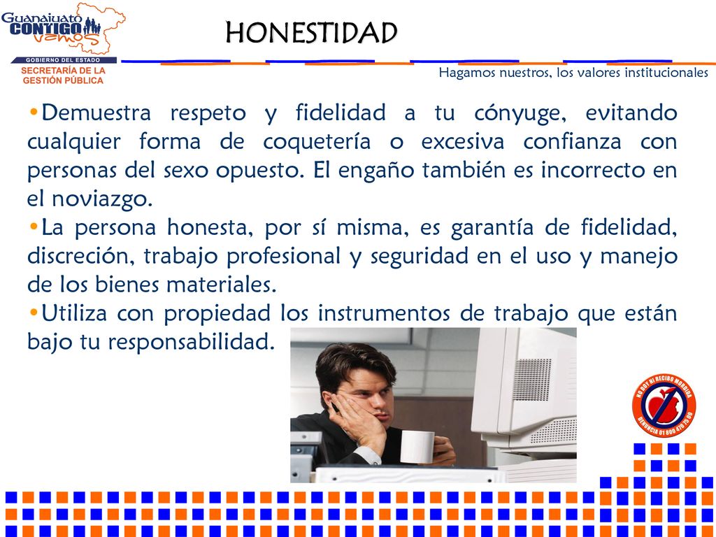 Demuestra respeto y fidelidad a tu cónyuge, evitando cualquier forma de coquetería o excesiva confianza con personas del sexo opuesto. El engaño también es incorrecto en el noviazgo.
