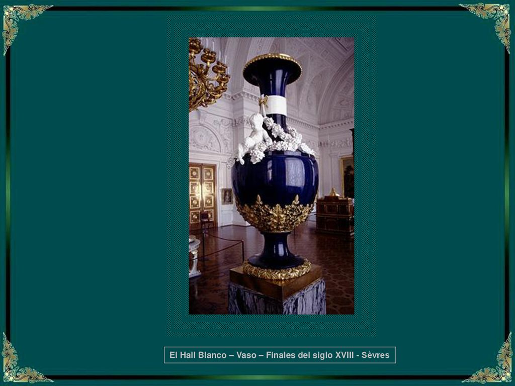 El Hall Blanco – Vaso – Finales del siglo XVIII - Sèvres