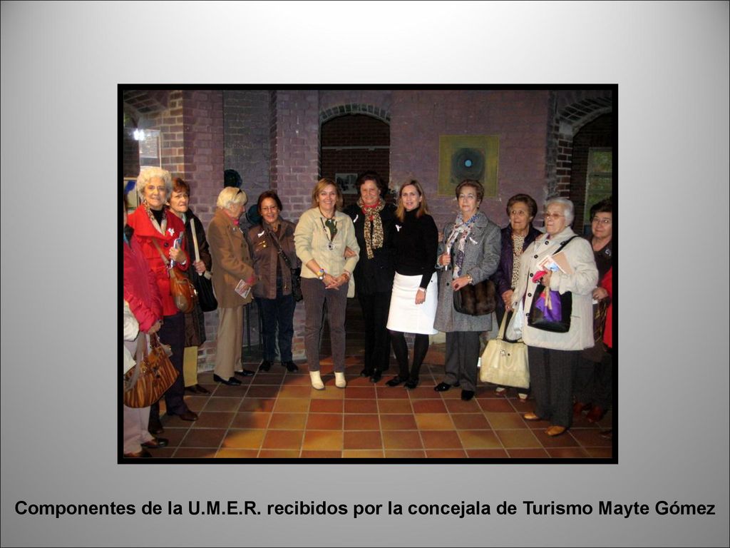 Componentes de la U.M.E.R. recibidos por la concejala de Turismo Mayte Gómez