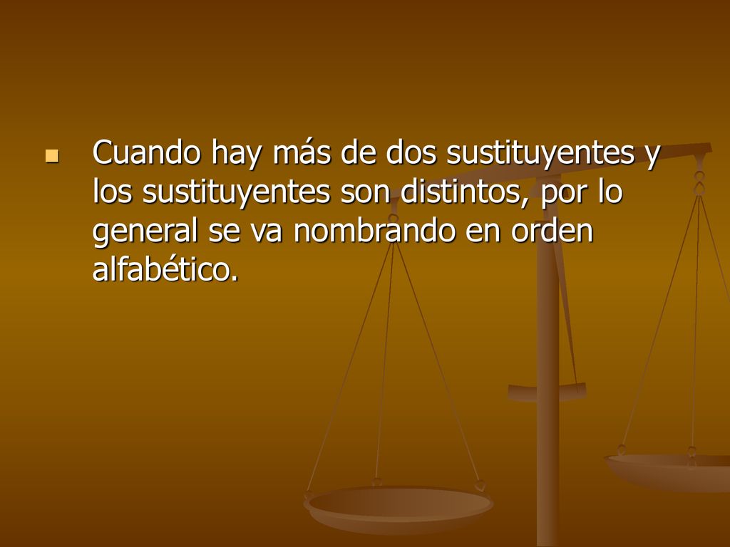 Cuando hay más de dos sustituyentes y los sustituyentes son distintos, por lo general se va nombrando en orden alfabético.