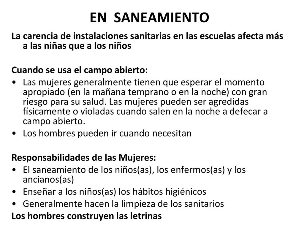 EN SANEAMIENTO La carencia de instalaciones sanitarias en las escuelas afecta más a las niñas que a los niños.