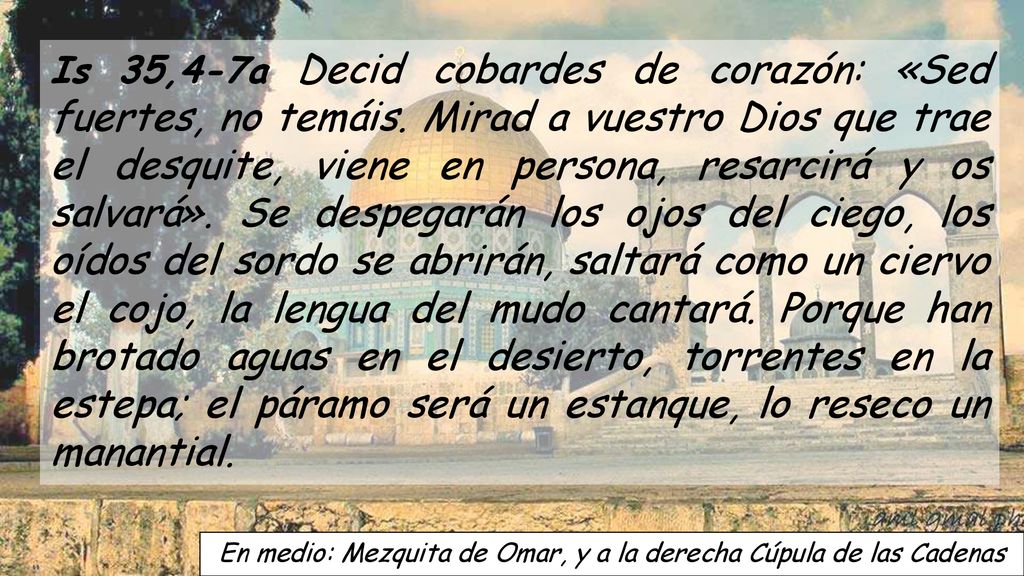 En medio: Mezquita de Omar, y a la derecha Cúpula de las Cadenas