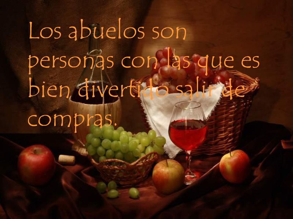 Los abuelos son personas con las que es bien divertido salir de compras.
