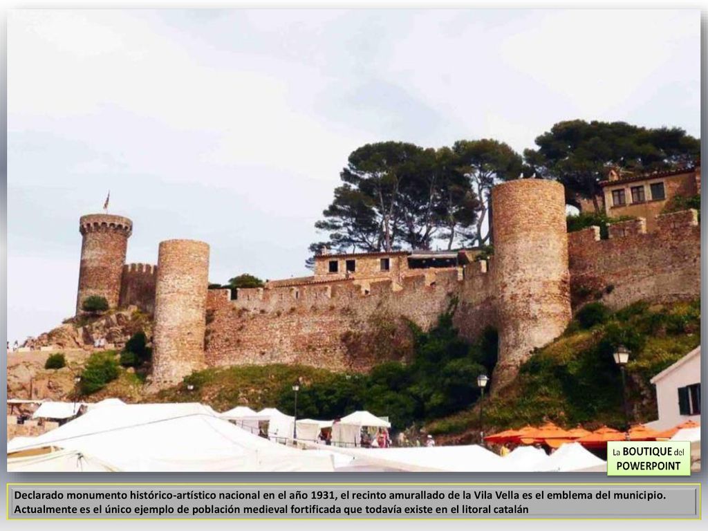 Declarado monumento histórico-artístico nacional en el año 1931, el recinto amurallado de la Vila Vella es el emblema del municipio.