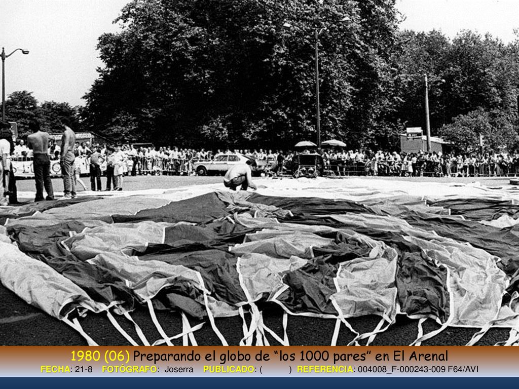 1980 (06) Preparando el globo de los 1000 pares en El Arenal