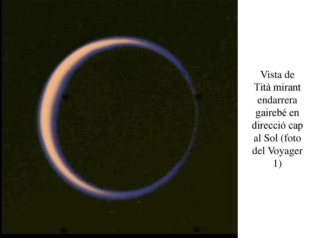 Vista de Tità mirant endarrera gairebé en direcció cap al Sol (foto del Voyager 1)