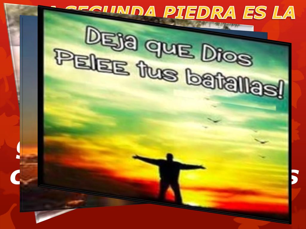 B. Entonces David dejó su carga en mano del que guardaba el bagaje