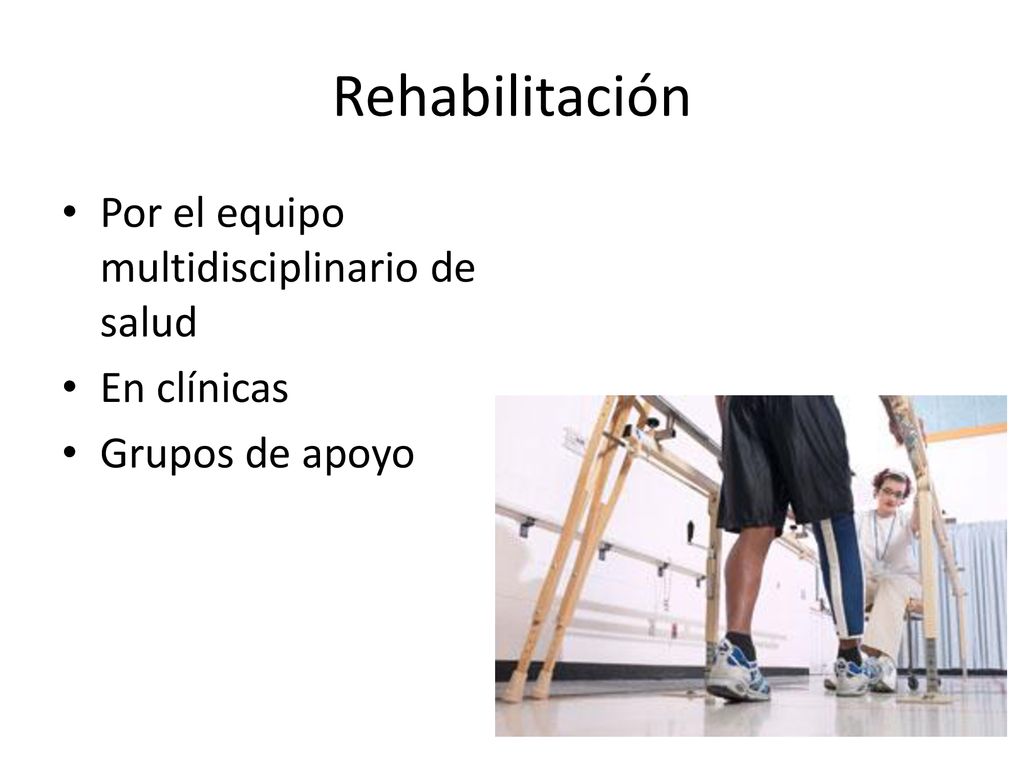 Rehabilitación Por el equipo multidisciplinario de salud En clínicas
