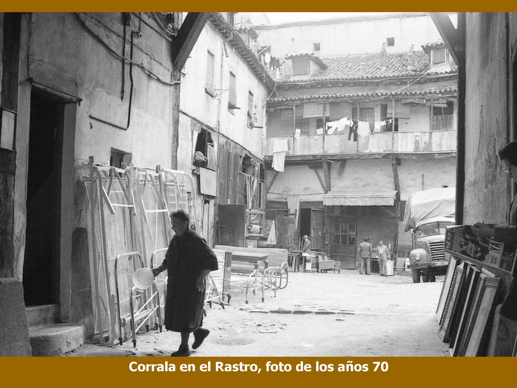 Corrala en el Rastro, foto de los años 70