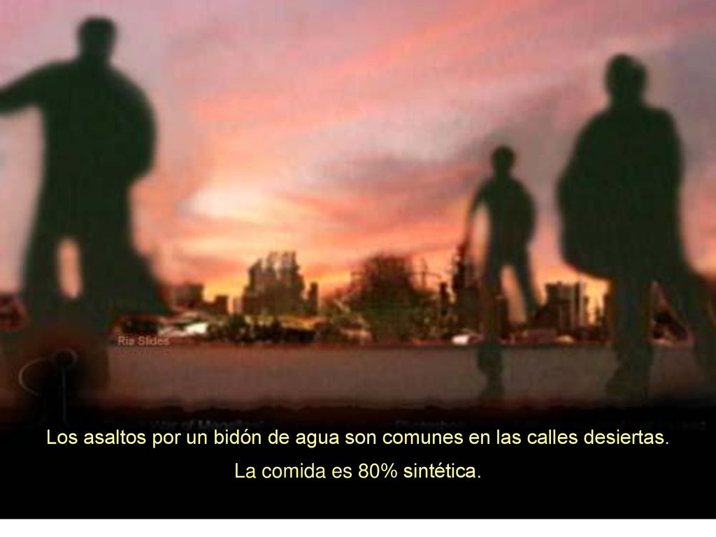 Los asaltos por un bidón de agua son comunes en las calles desiertas.