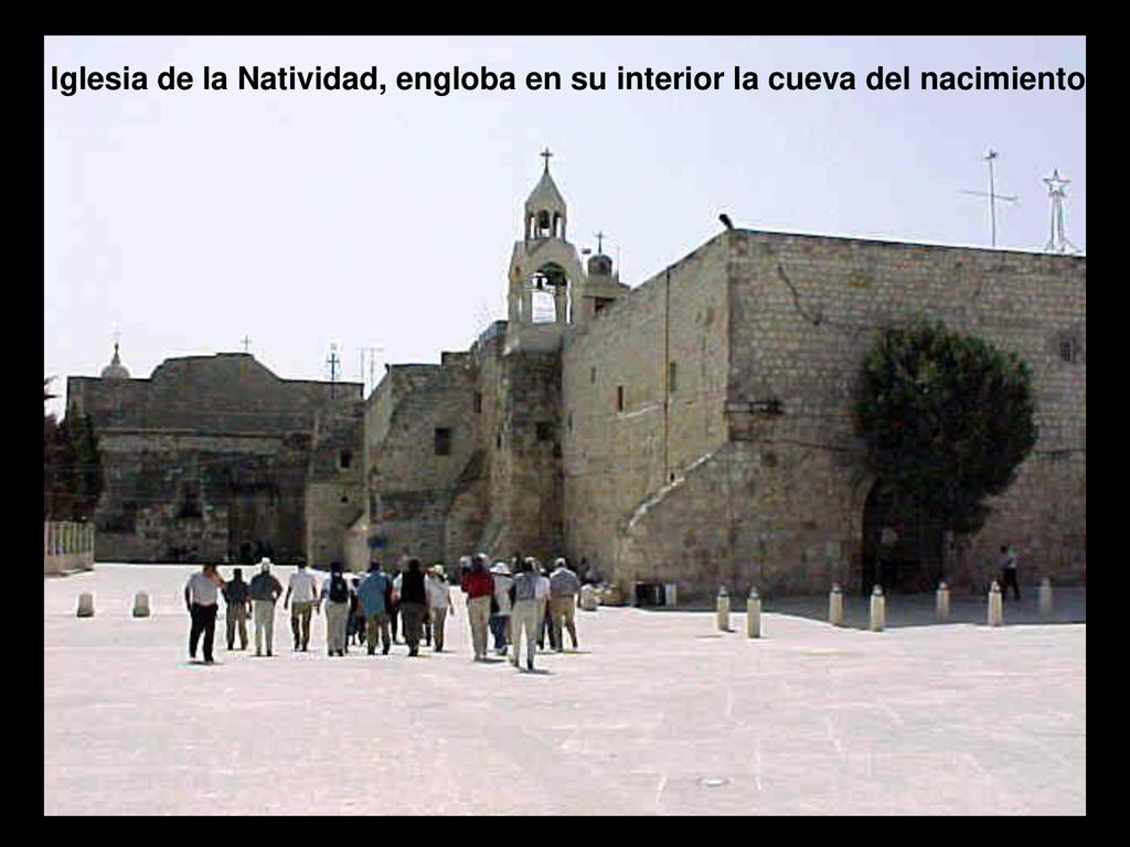 Iglesia de la Natividad, engloba en su interior la cueva del nacimiento