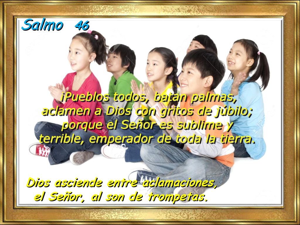 Dios asciende entre aclamaciones, el Señor, al son de trompetas.