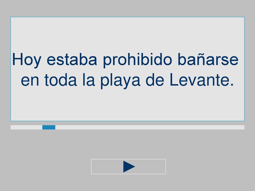 Hoy estaba prohibido bañarse en toda la playa de Levante.