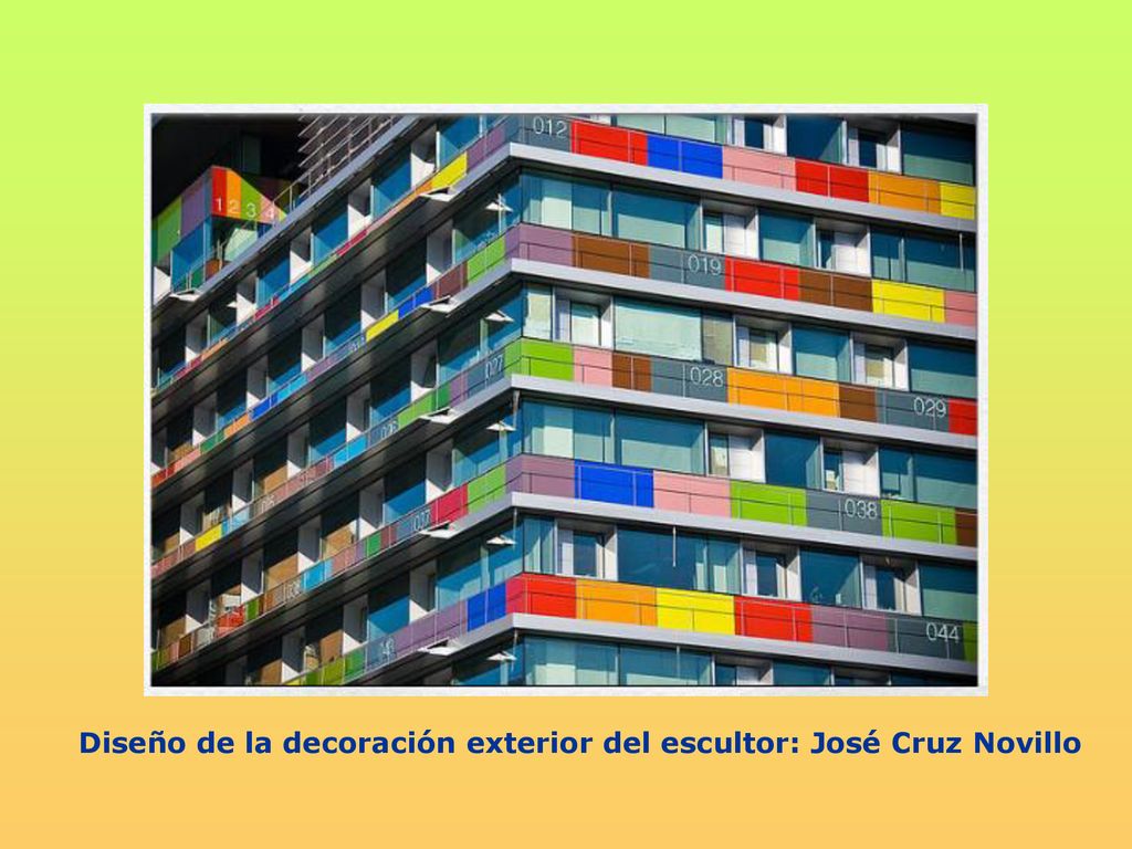 Diseño de la decoración exterior del escultor: José Cruz Novillo
