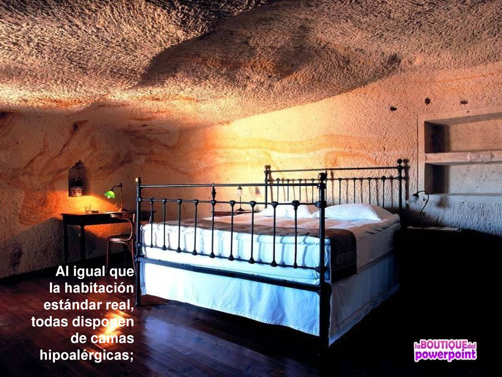 Al igual que la habitación estándar real, todas disponen de camas hipoalérgicas;