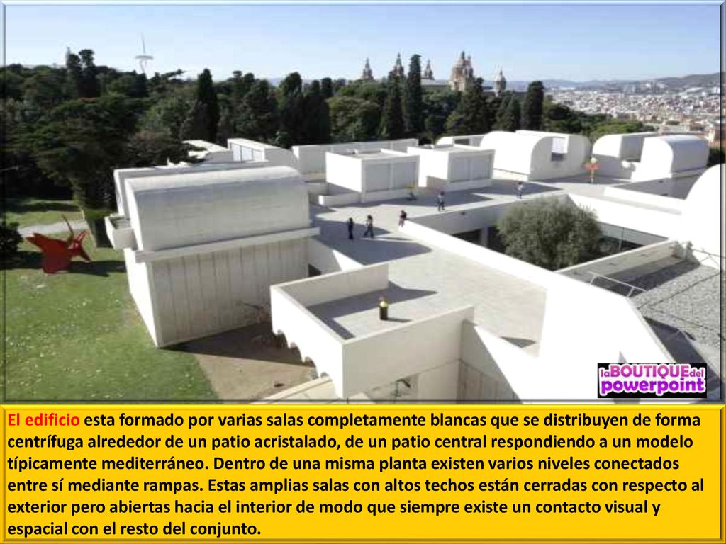 El edificio esta formado por varias salas completamente blancas que se distribuyen de forma centrífuga alrededor de un patio acristalado, de un patio central respondiendo a un modelo típicamente mediterráneo.