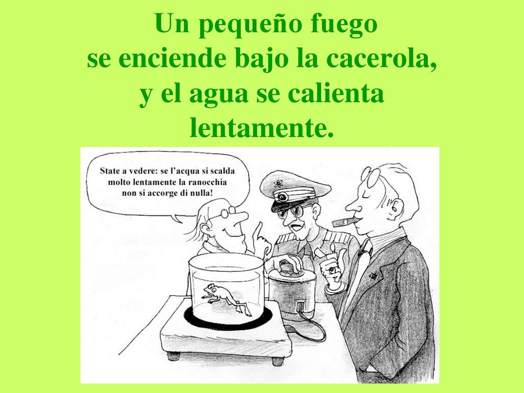 Un pequeño fuego se enciende bajo la cacerola, y el agua se calienta lentamente.