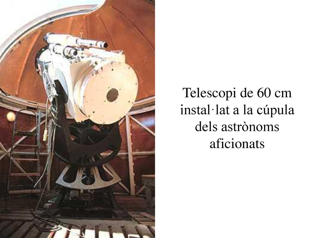 Telescopi de 60 cm instal·lat a la cúpula dels astrònoms aficionats