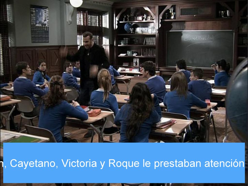 La primera lección del curso: Marcos, Carolina, Iván, Cayetano, Victoria y Roque le prestaban atención a Héctor, así como el resto de alumnos de la clase.