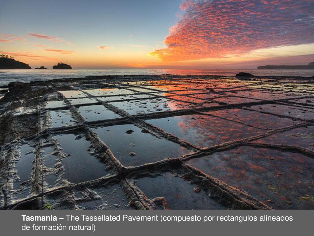 Tasmania – The Tessellated Pavement (compuesto por rectangulos alineados de formación natural)