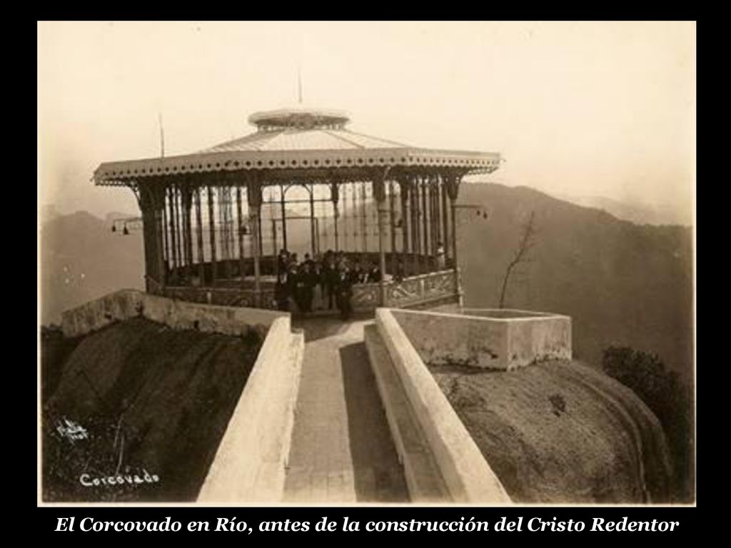 El Corcovado en Río, antes de la construcción del Cristo Redentor