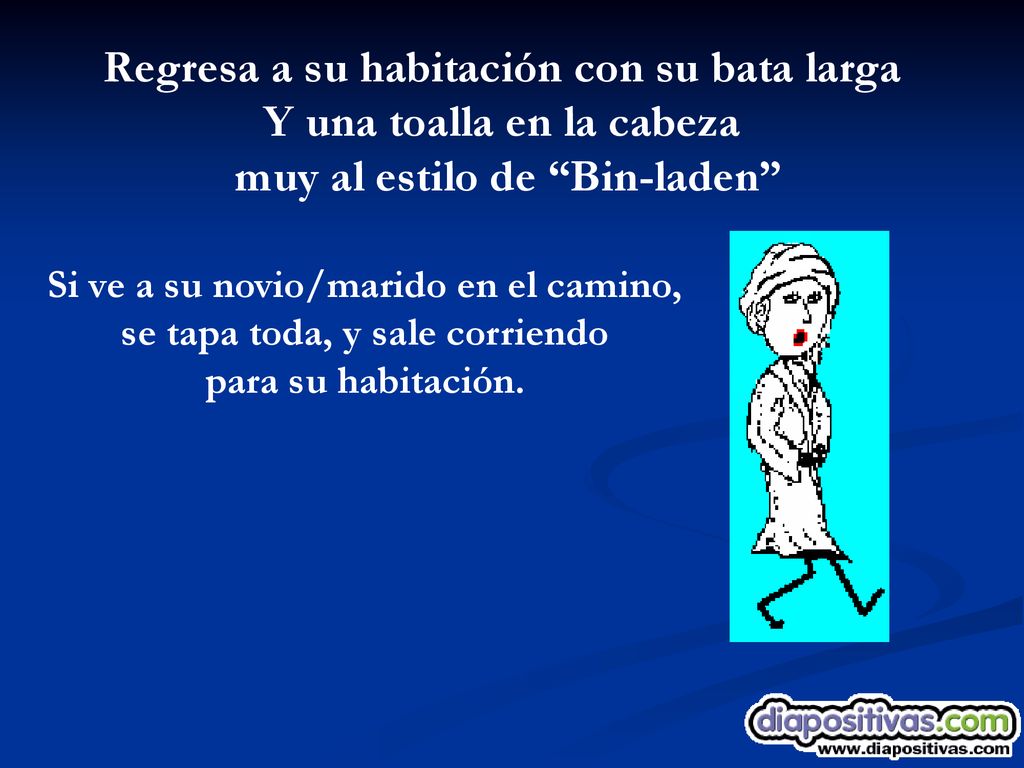 Regresa a su habitación con su bata larga Y una toalla en la cabeza