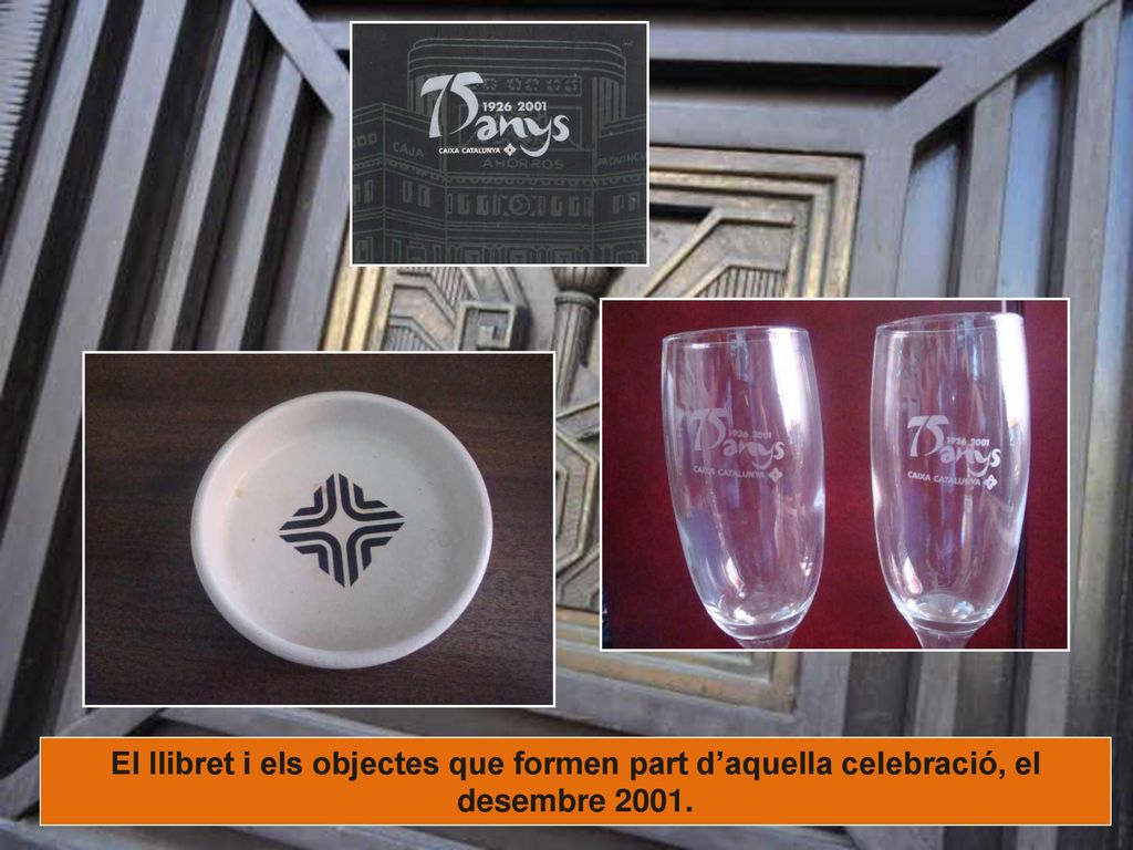 El llibret i els objectes que formen part d’aquella celebració, el desembre 2001.