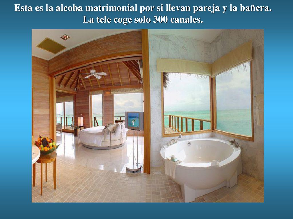 Esta es la alcoba matrimonial por si llevan pareja y la bañera.