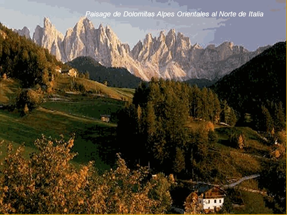 Paisage de Dolomitas Alpes Orientales al Norte de Italia