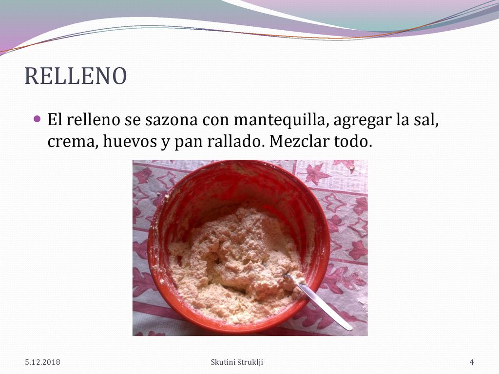 RELLENO El relleno se sazona con mantequilla, agregar la sal, crema, huevos y pan rallado. Mezclar todo.