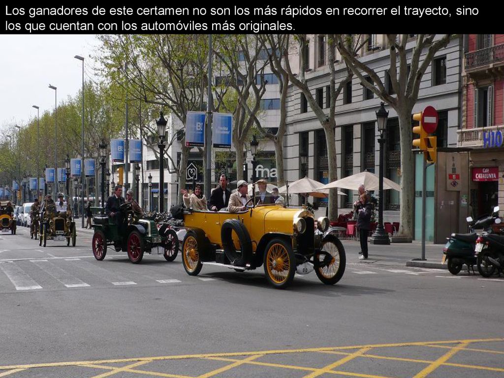 Los ganadores de este certamen no son los más rápidos en recorrer el trayecto, sino los que cuentan con los automóviles más originales.