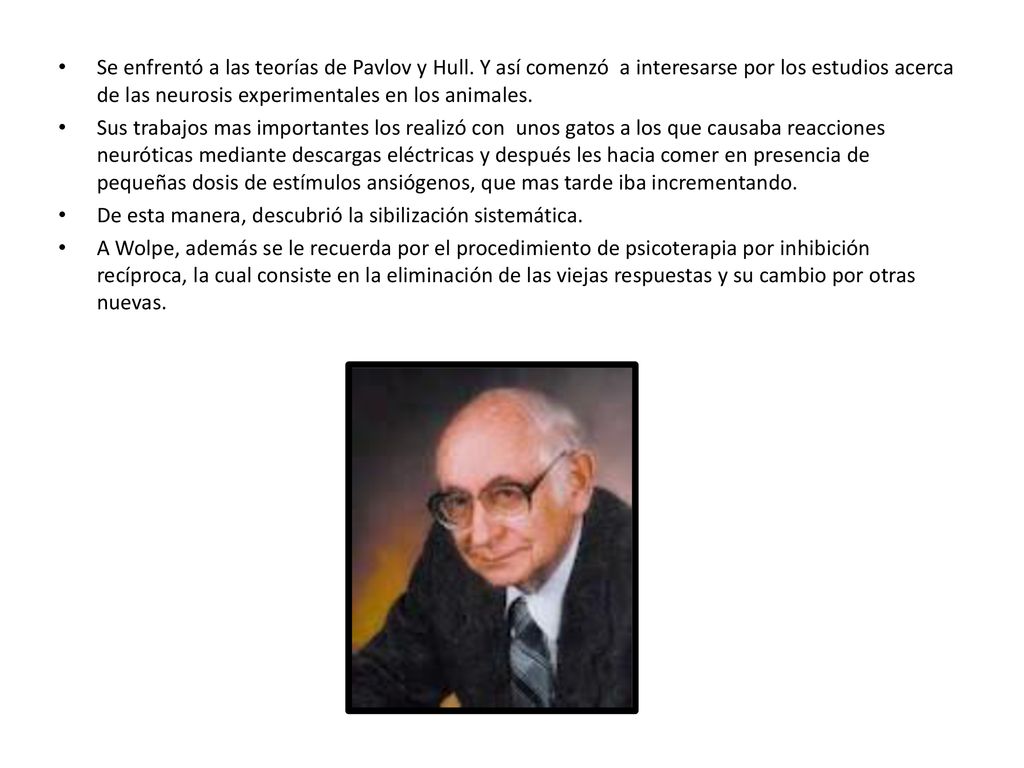 Se enfrentó a las teorías de Pavlov y Hull
