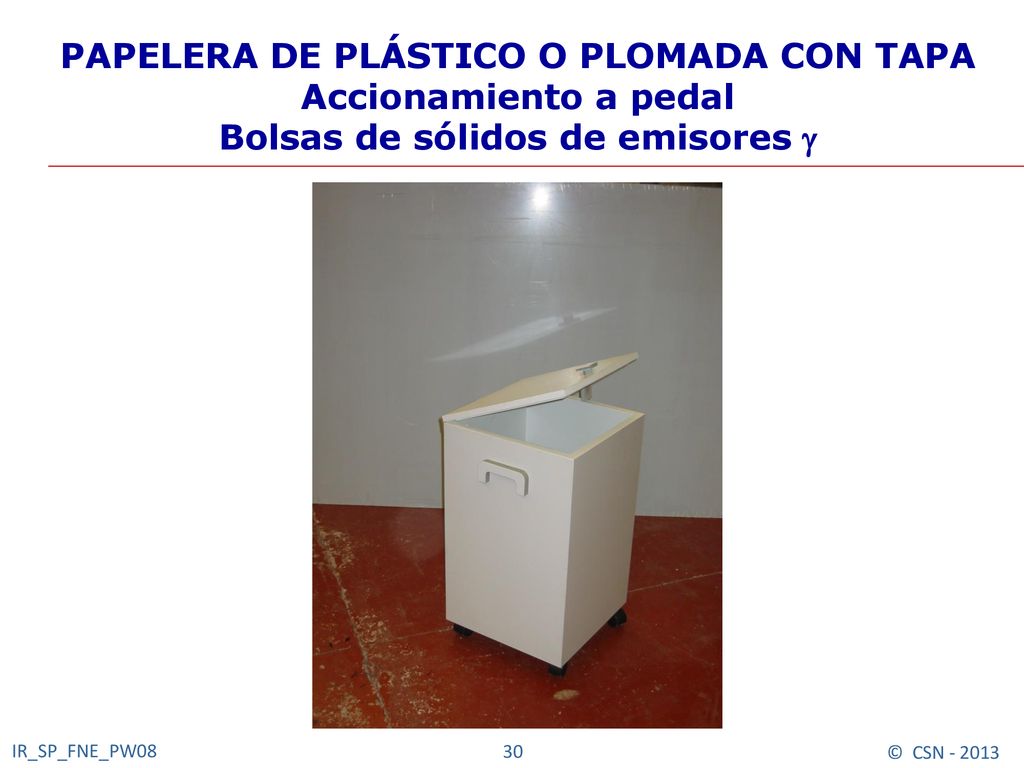 PAPELERA DE PLÁSTICO O PLOMADA CON TAPA Accionamiento a pedal