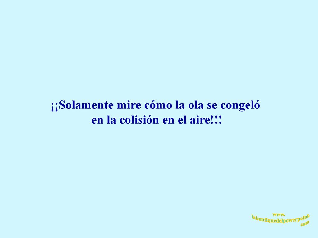 ¡¡Solamente mire cómo la ola se congeló en la colisión en el aire!!!