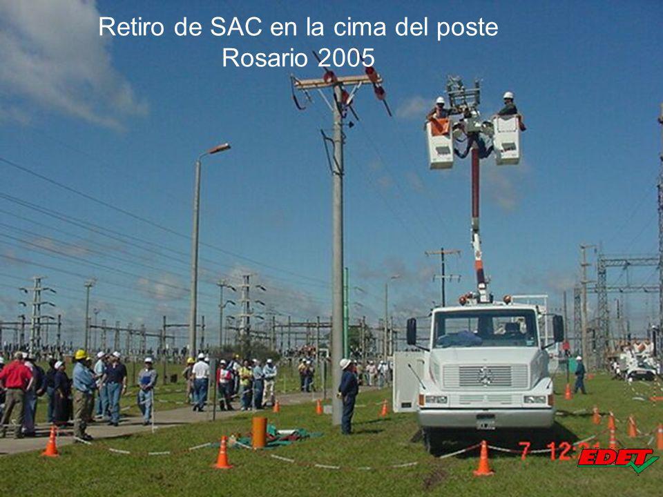 Retiro de SAC en la cima del poste Rosario 2005