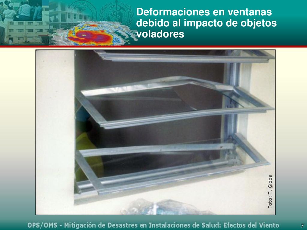 Deformaciones en ventanas debido al impacto de objetos voladores