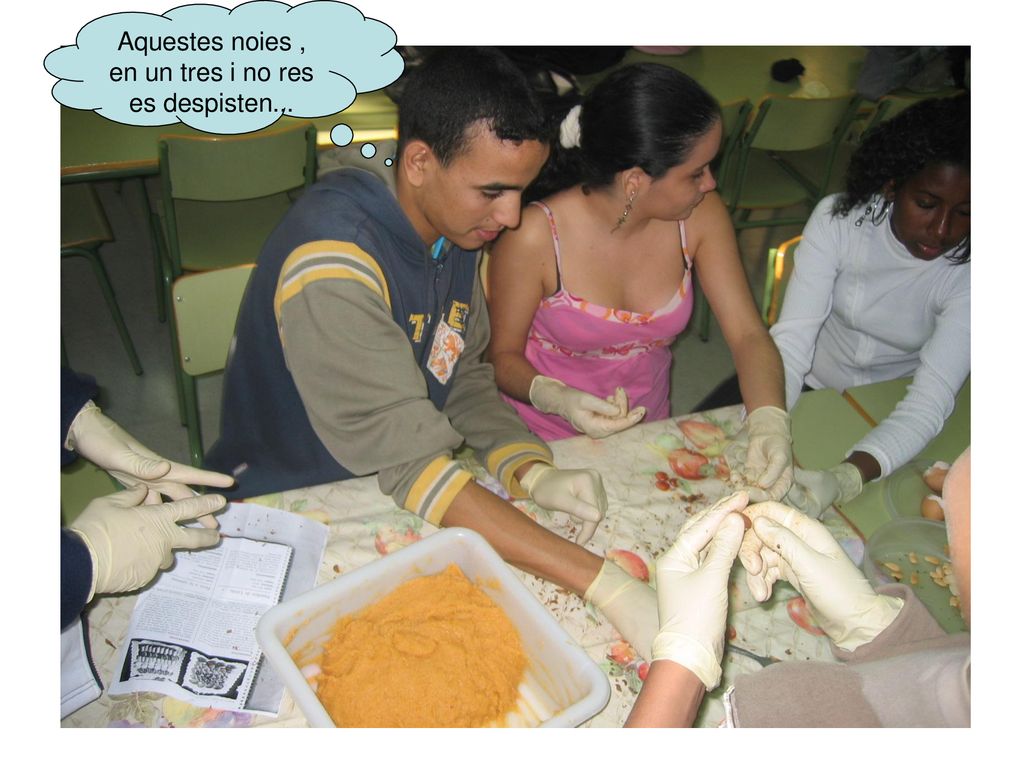 Aquestes noies , en un tres i no res es despisten...