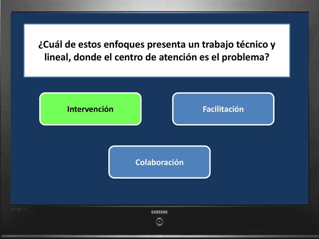 ¿Cuál de estos enfoques presenta un trabajo técnico y lineal, donde el centro de atención es el problema