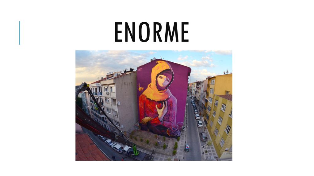 Enorme Strikingly Bold Mural Painted Across Enormous Stack of Shipping ...