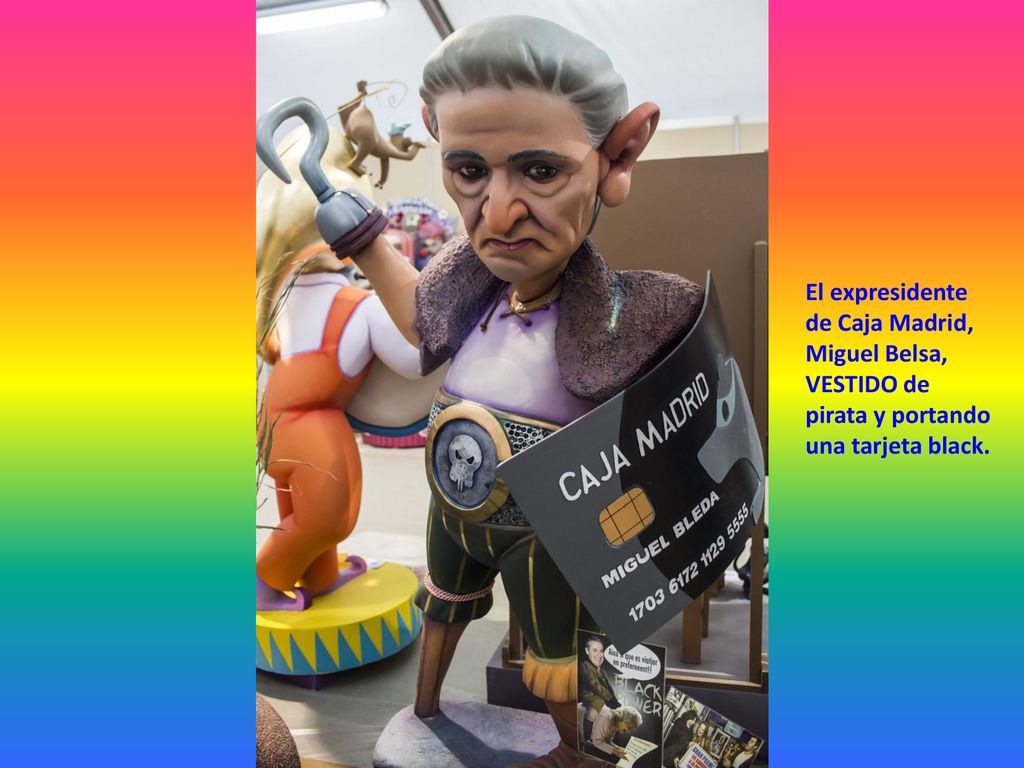 El expresidente de Caja Madrid, Miguel Belsa, VESTIDO de pirata y portando una tarjeta black.
