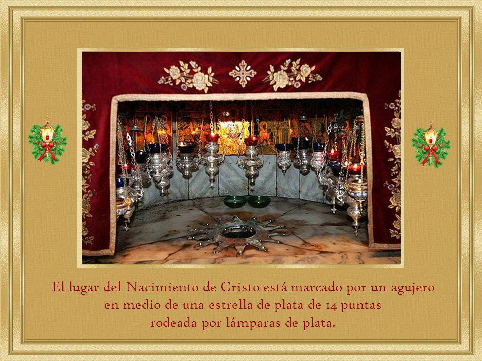 El lugar del Nacimiento de Cristo está marcado por un agujero