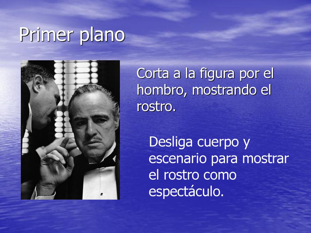 Primer plano Corta a la figura por el hombro, mostrando el rostro.