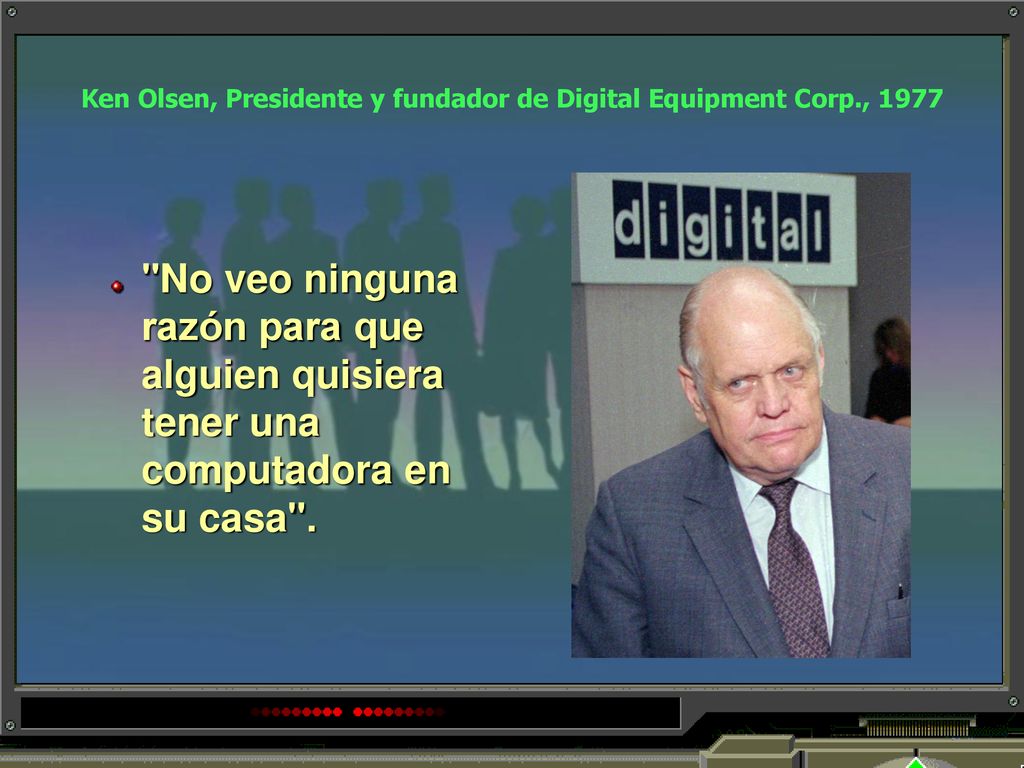 Ken Olsen, Presidente y fundador de Digital Equipment Corp., 1977