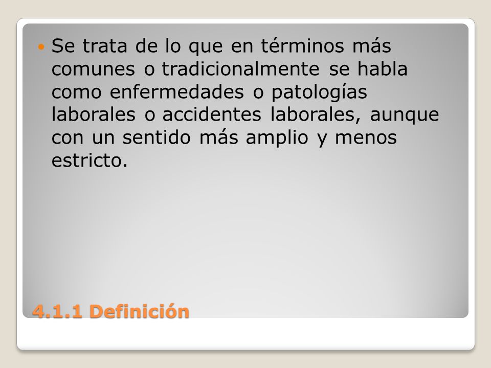 Se trata de lo que en términos más comunes o tradicionalmente se habla como enfermedades o patologías laborales o accidentes laborales, aunque con un sentido más amplio y menos estricto.
