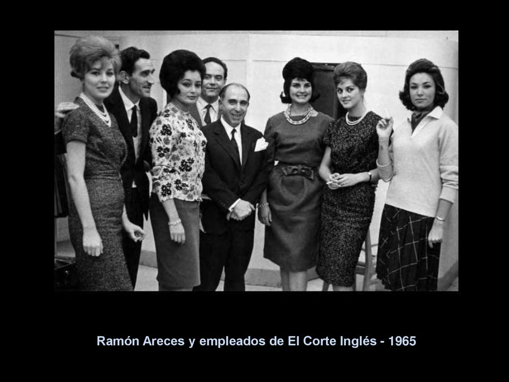 Ramón Areces y empleados de El Corte Inglés